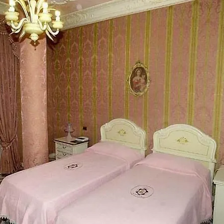 Hotel Grand La Sonrisa