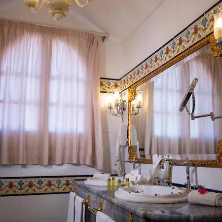 Hotel Grand La Sonrisa 5*