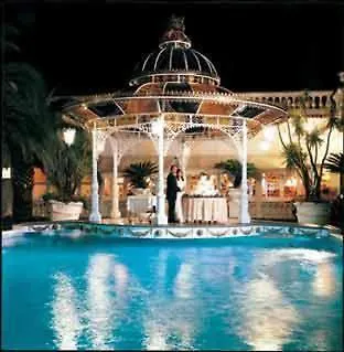 فندق Grand La Sonrisa 5*