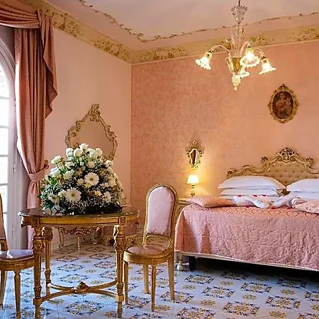 Grand La Sonrisa Otel